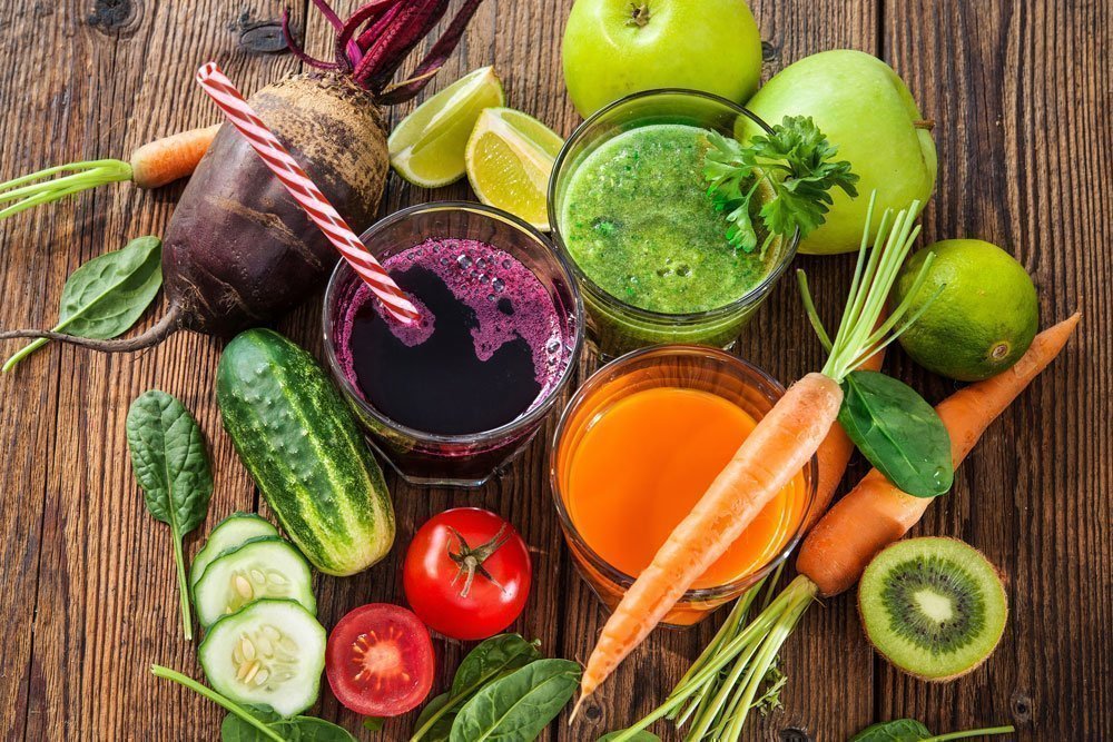 Élaborez des jus de légumes avec des légumes de toutes les couleurs et de toutes les tailles.